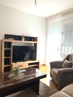 Lux 010 - Pirot - 1