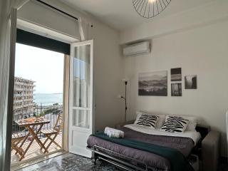 Mirea Domus, Traghetto, Bus, Stazione, Costiera 5 min a piedi, 6 posti letto - Salerno - 6