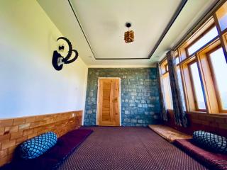Home of golden oriole - Karimabad Hunza - 5