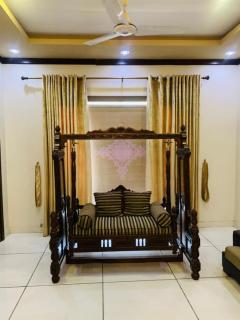 Stylish Rooms For Short Stays - Lahore - 2