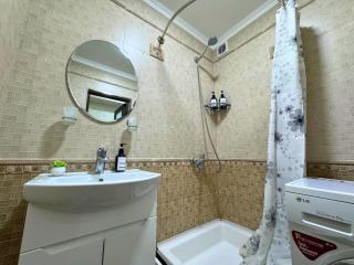 East Tale and High-Tech surround - 5