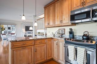 Waterfront Getaway - Dock UR Boat & Walk to Beach - Annapolis - 8