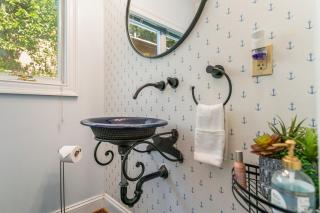 Waterfront Getaway - Dock UR Boat & Walk to Beach - Annapolis - 2