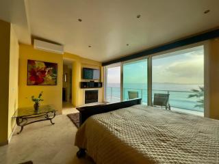 Oceanfront Villa 4BR 4 BA Real Mediterraneo - Tijuana - 5