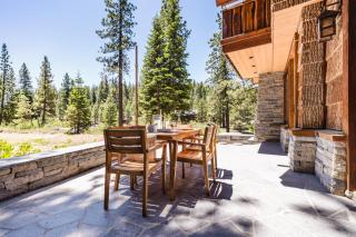 Hunter by AvantStay Riverfront Cabin w Prvt Cottage 5Mins from Palisades - Olympic Valley - 5
