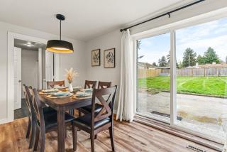 Cozy North Seattle Rambler with Spacious Yard - Seattle - 8