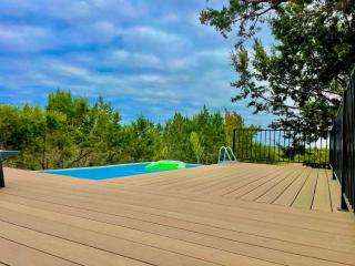 The Outlook - Spa and deck views of Hill Country - 4