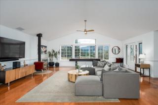 New Big Sky Cabin at Yosemite w/ VIEWS, hot tub, firepit, and more - Oakhurst - 5