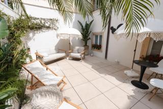 xenia apartments & suite - 4