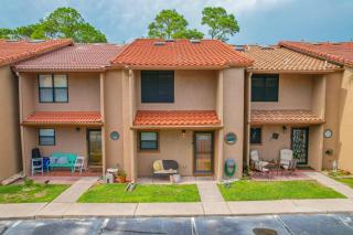 Castaway at Gulf Highlands Beach Resort - Panama City Beach - 8