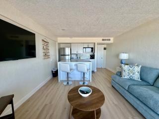 Direct Oceanfront Coastal Bliss - Daytona Beach - 3