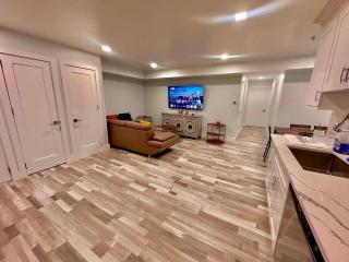The Trendy Suite - Upgraded 2BR with Luxe Amenities - Paterson - 6