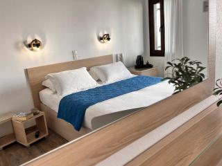 Christina Hotel, Adults Only, Heated Salt Water Pool - Naousa - 9