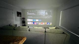Remodeled Palm Haven Escape, Movie Room, Backyard - Palm Beach Gardens - 2