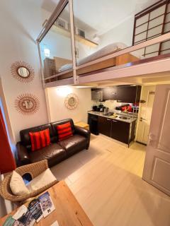 Tranquil Studio with Mezzanine in Carre dOr - 0