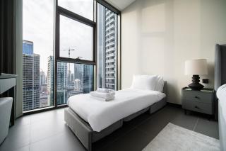 SettlerHomes - Elegant JLT Lakefront Near Metro - 7