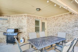 7 Mi to Dtwn Family Home with Patio in Lubbock - Lubbock - 9