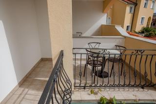 Apartments and Rooms Vitomir - 8