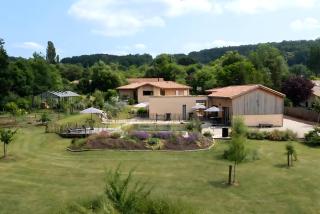 Magnifique gîte écologique en pleine campagne avec piscine - 0