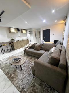 One Bedroom Apartment Lekki - Lekki - 0