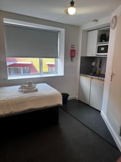 Farringdon Studio Flat - London - 6