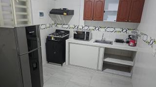 Apartamentos Amplios y Comodos para 4 personas - La Mesa - 7