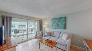 Top Floor Beachside Condo in Gulf Shores Sleeps 6 - Gulf Shores - 7