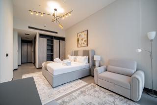 SettlerHomes - Chic JLT 29 Floor Near Panoramic Lake - 9