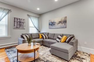 1 Mi to Dtwn Pet-Friendly Providence Apt with Yard - Providence - 5