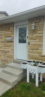 Cozy Modern Stay! - Brampton - 9
