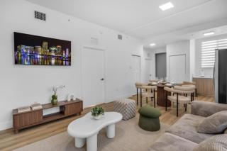 #206 Brand-New 2BR- 2BA Near Brickell - 3