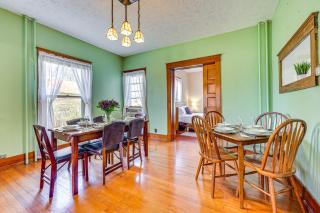 Chestnut Hill Vintage Farmhouse with Deck and Yard - Atlantic - 3