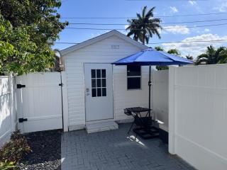 Hallandale Beach Club - Hallandale Beach - 8