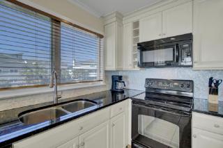 Seagrove 2D by Wild Dunes, Oceanfront Condo - Isle of Palms - 1