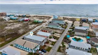 Short walk to Beach - Hot Tub Cold Plunge Pool & FREE ACTIVITIES - Gulf Shores - 0