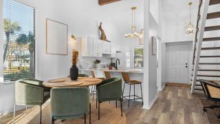 Spacious Family-Friendly Retreat - Walkable to Beach - Orange Beach - 9