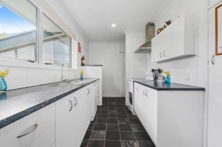 Skyline Staycation - Rotorua Holiday Home - 1