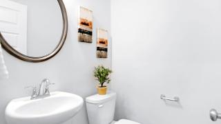 Spacious Modern Retreat Near Downtown EV - 3