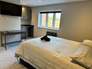 Abbey Rooms - Waltham Abbey - 3