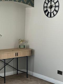 Central City Home-3 Bed Rooms- Parking-Netflix - 6