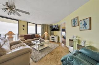 Beachfront 3 Bed, 3 Bath Condo, Balcony & Pool - Daytona Beach Shores - 8