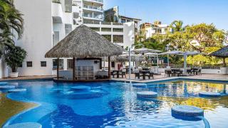 Grand Miramar Residences by HOLT - Penthouse - 4