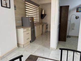 Urbane Escape - - 1