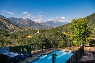 Sequoia Retreat - Scenic Pool, Hot Tub, & Trails - Three Rivers - 7