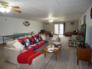 PineRidge Country Retreat with In ground Pool and Hot Tub - - 7