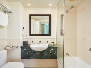 Beach view with King bed studio in Gold Coast - Gold Coast - 4
