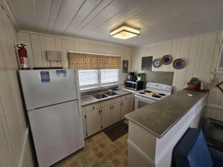 Cool Air Cottage Downstairs OF Duplex - Myrtle Beach - 6