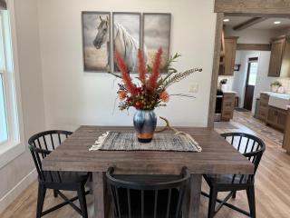 Home Town Mountain Lodging - 3