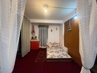 Sunset nest Lillus apartment - Darjeeling - 5