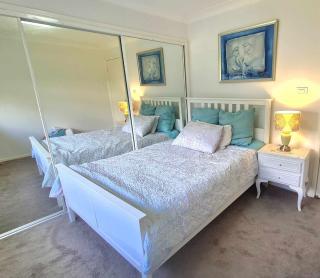 Hills Bed & Breakfast - 8